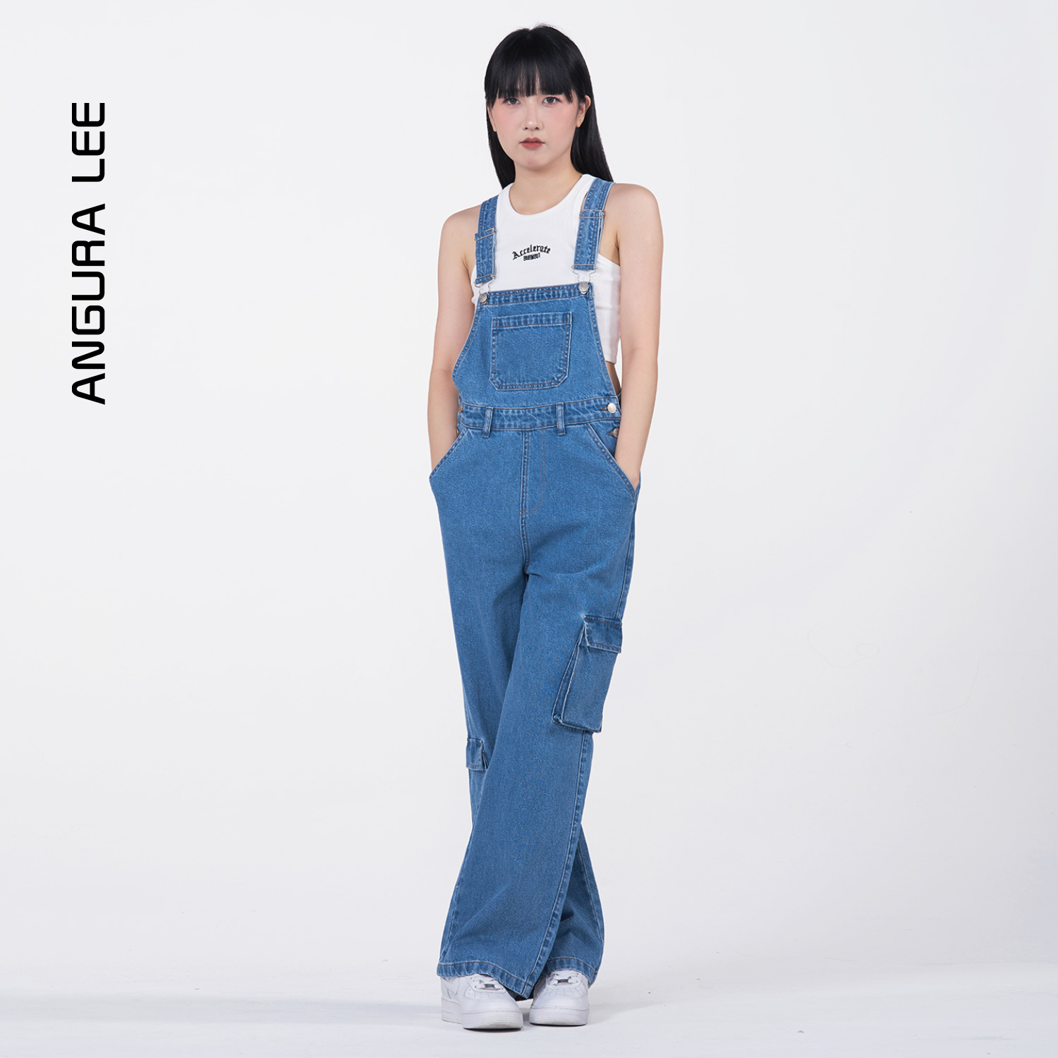 春夏經(jīng)典水洗中藍(lán)女裝牛仔高腰背帶直筒闊腿