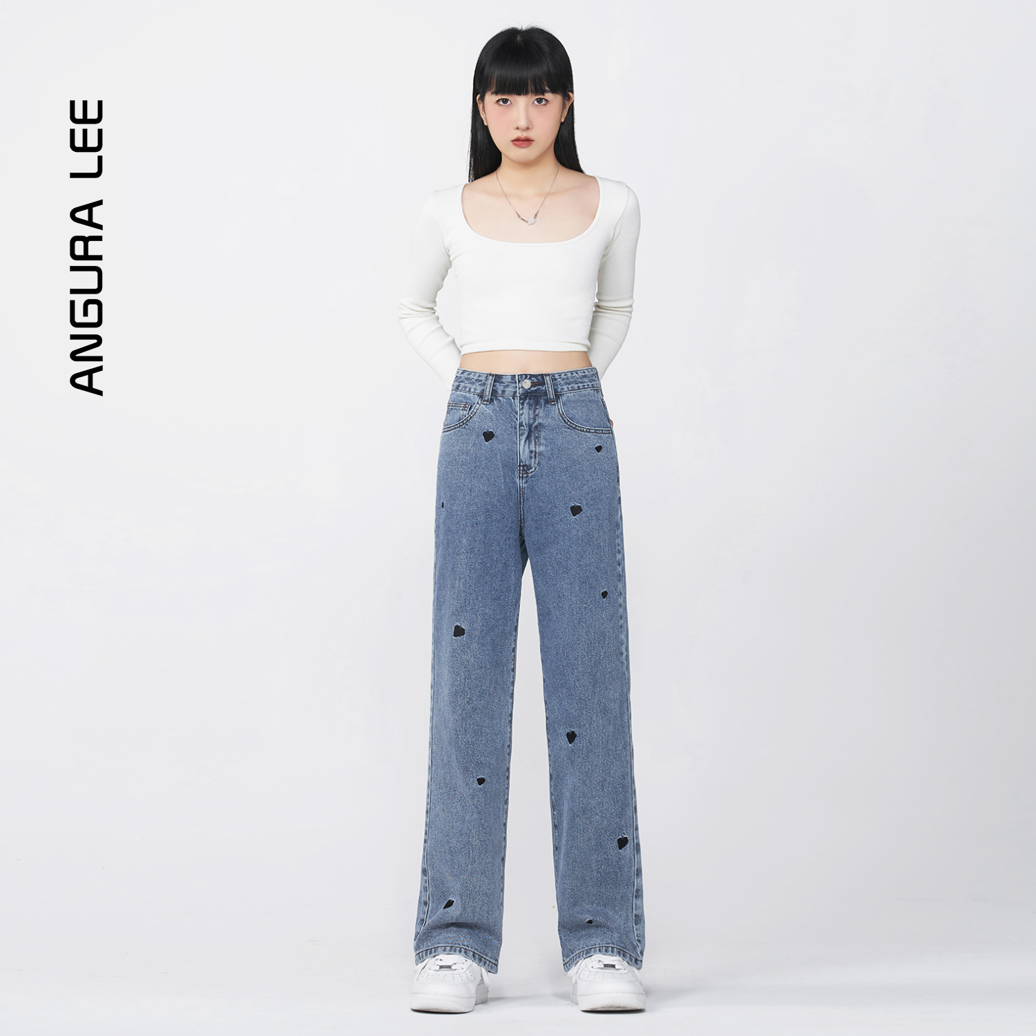 春夏新款經(jīng)典水洗中藍(lán)愛心女裝直筒褲