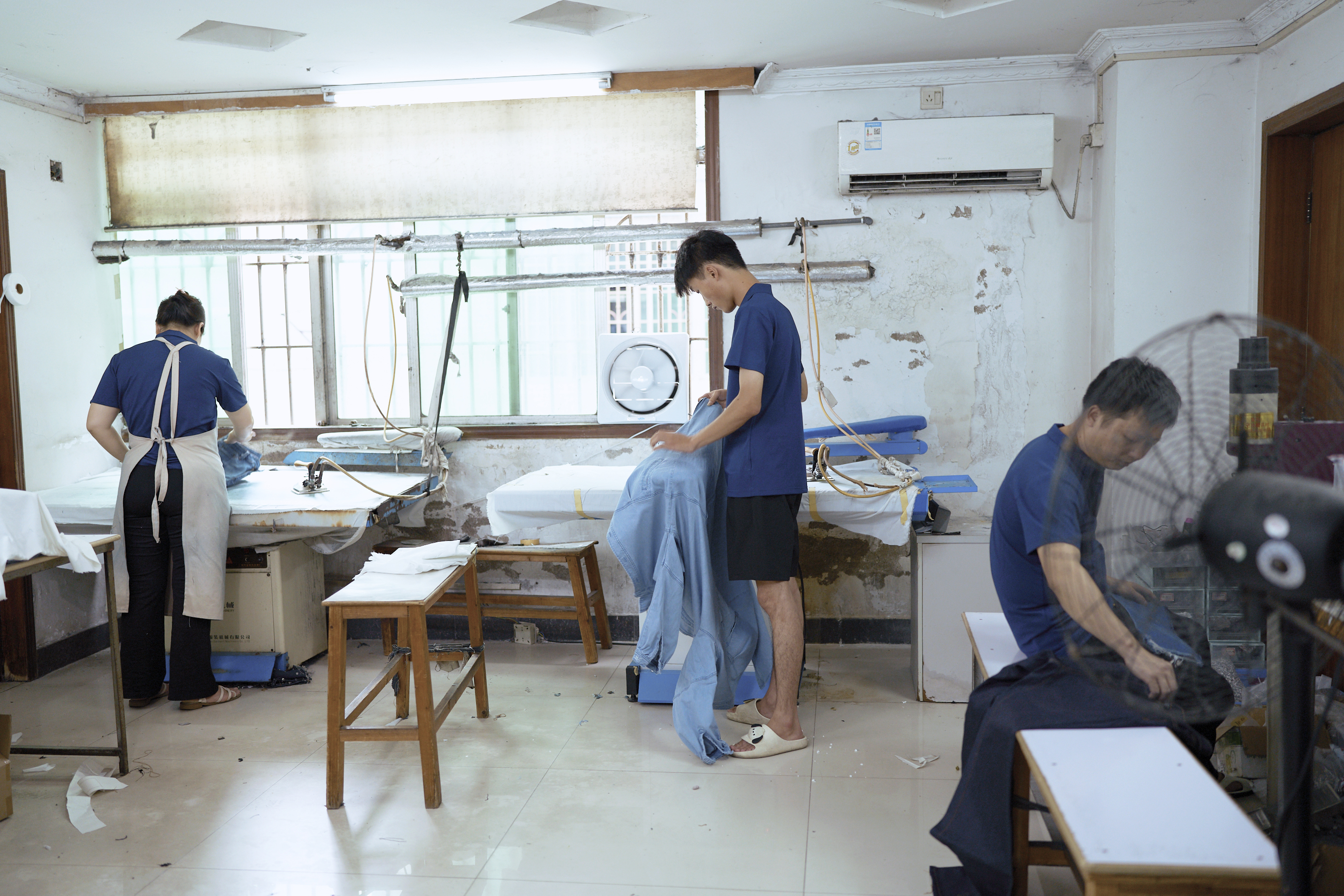 生產(chǎn)車(chē)間