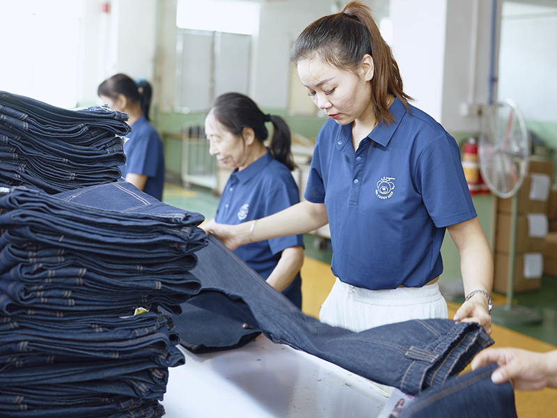 生產(chǎn)車(chē)間