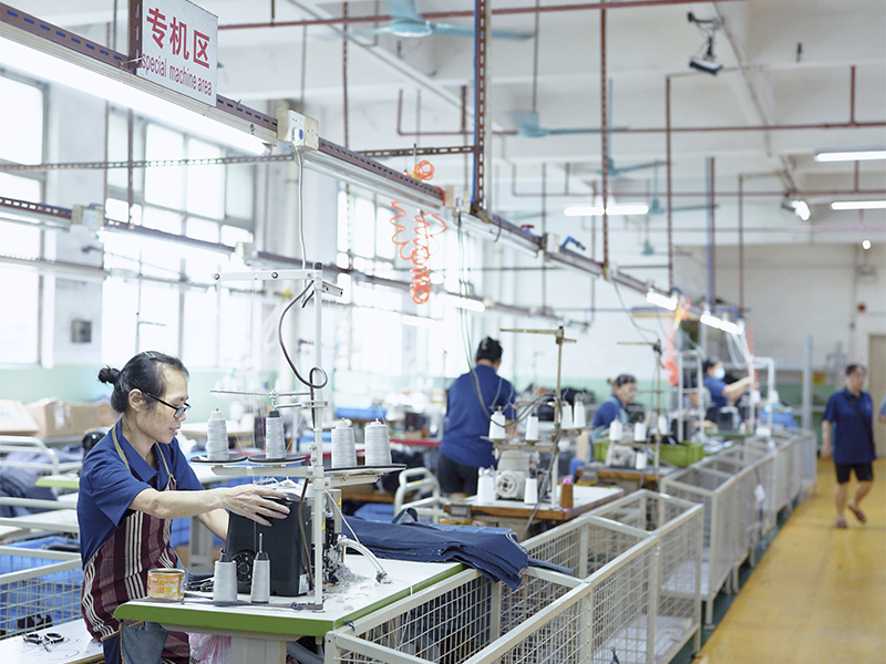 生產(chǎn)車(chē)間